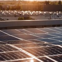 Guide complet : Comment obtenir des aides pour panneaux solaires ?